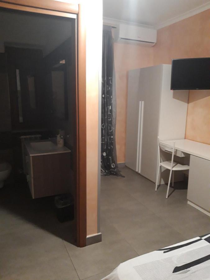B&B Giorgia Airport Фьюмичино Экстерьер фото
