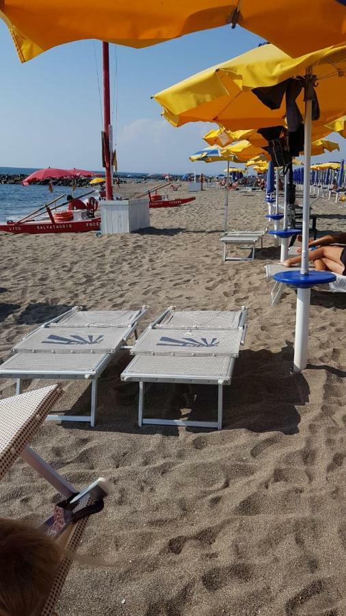 B&B Giorgia Airport Фьюмичино Экстерьер фото