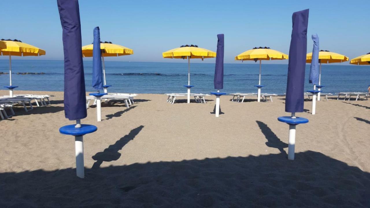 B&B Giorgia Airport Фьюмичино Экстерьер фото